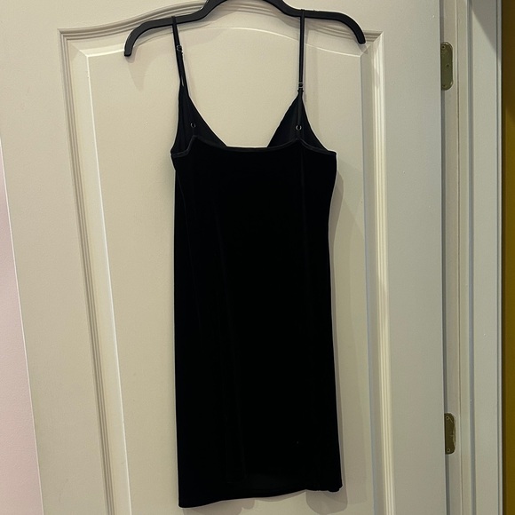 Black Velvet Slip Dress - Picture 4 of 4